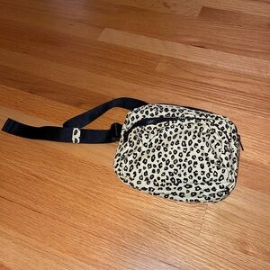 **SOLD** Baggu Honey Leopard Fanny Pack